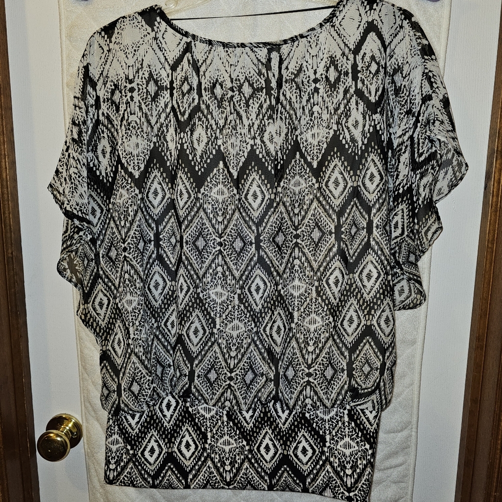 2x Style & Co. Black and White Short Sleeve Blouse - Picture 2 of 10
